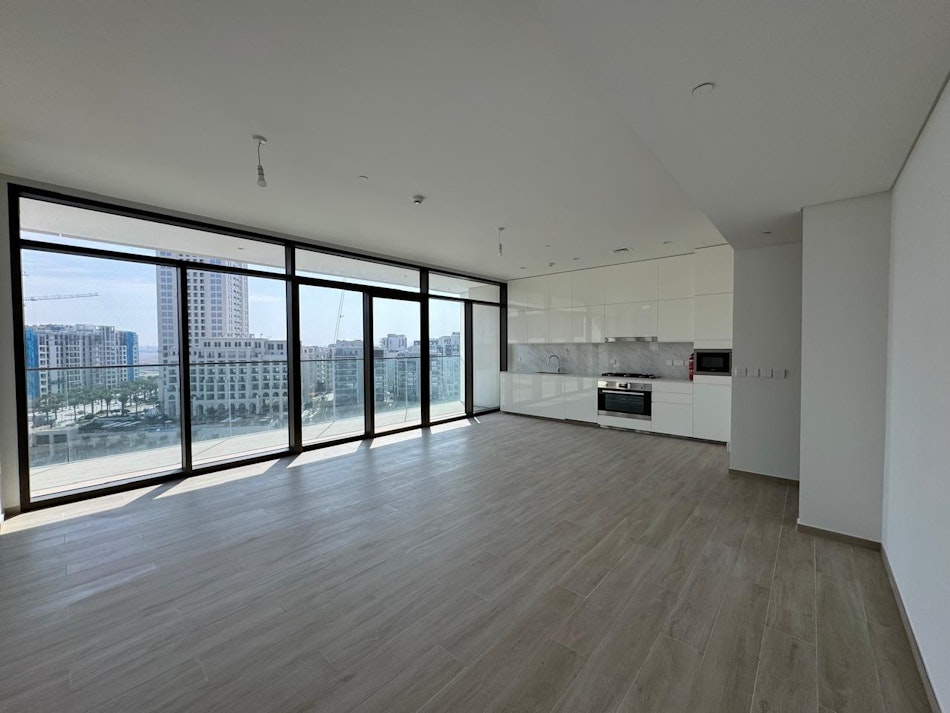 Magnificent 3 BR| Vacant| Canal View