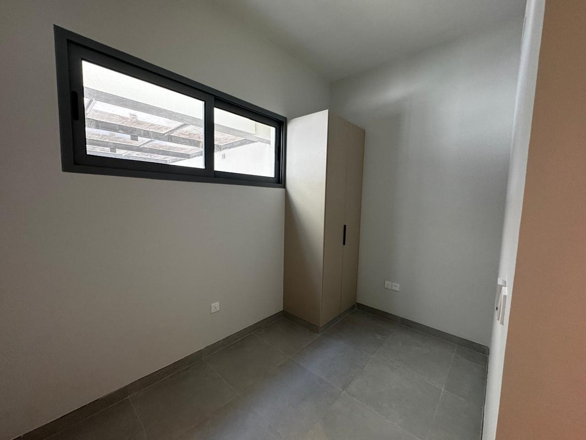 Available | Close to Metro | View Today