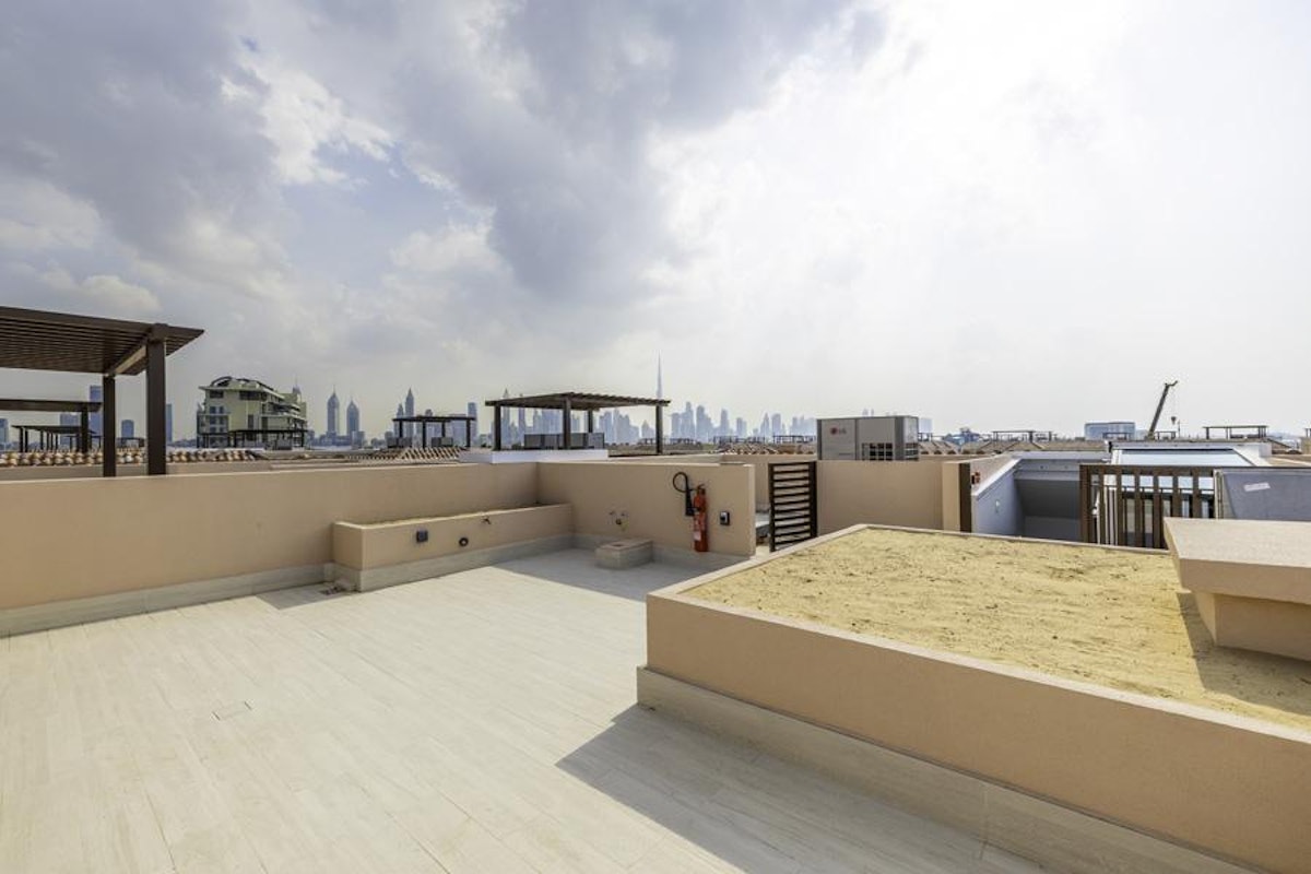 Large Balcony | Extreme Sea View | Spacious