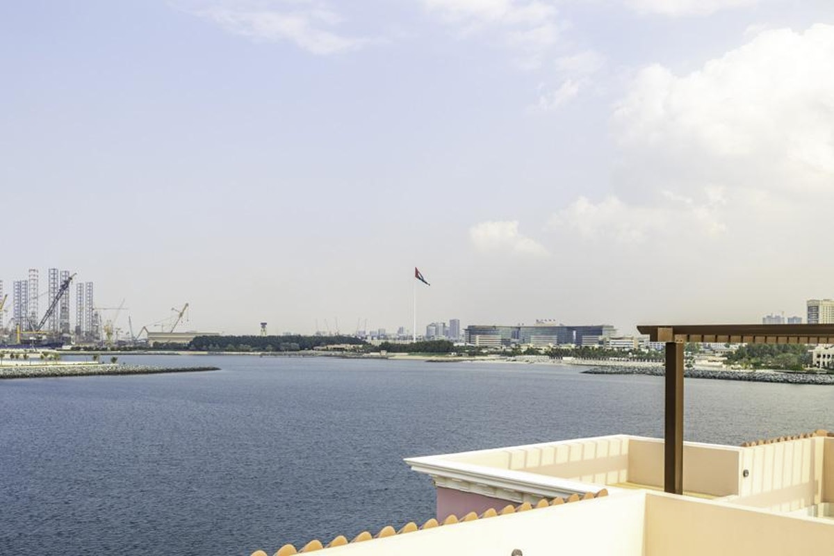 Large Balcony | Extreme Sea View | Spacious