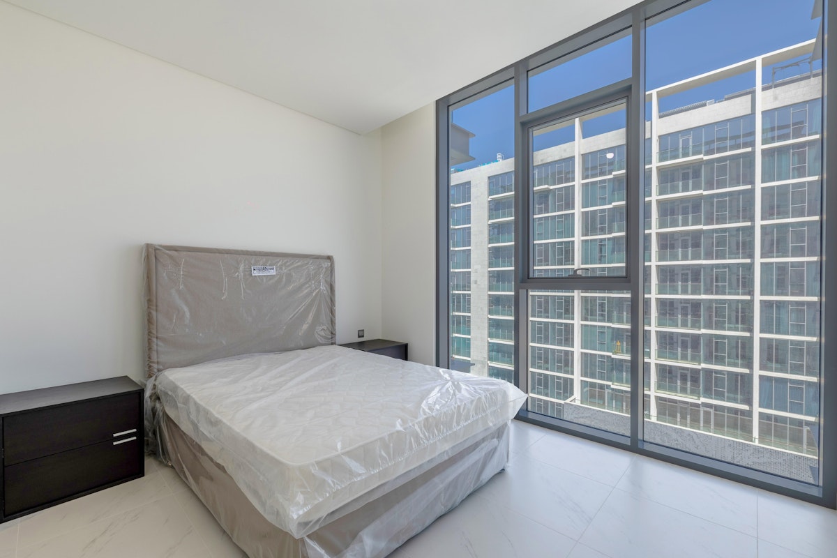 Fully Furnished | Vacant|Lagoon&Skyline view