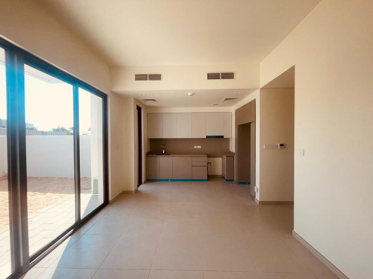 Prime location with great connectivity| Spacious