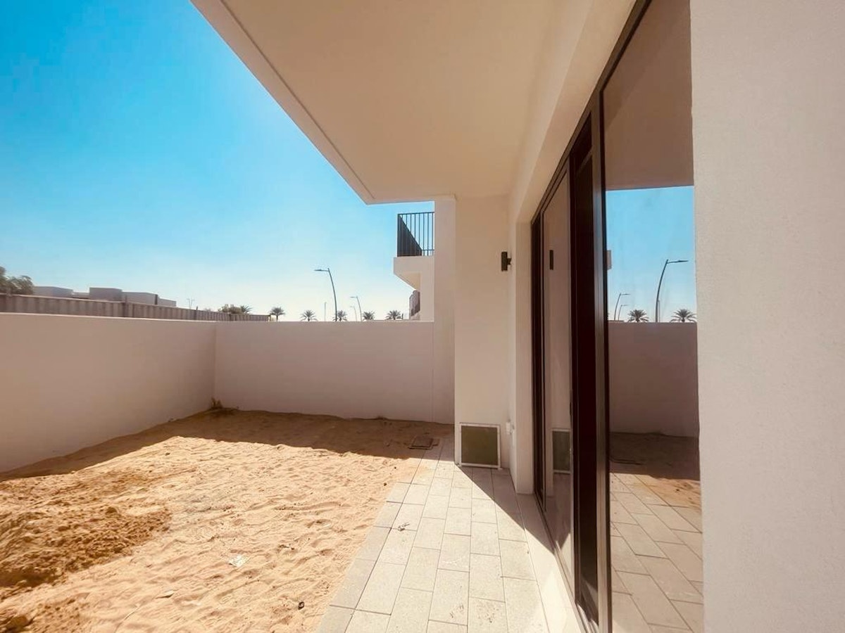 Prime location with great connectivity| Spacious