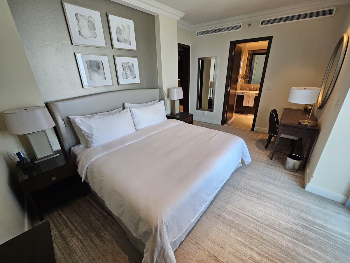 Full Burj Khalifa View | Fully Furnished | Vacant