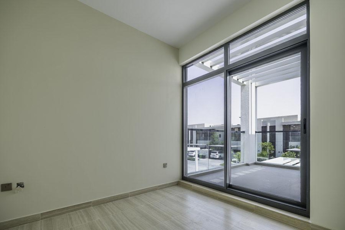 Middle Unit | Just Handed over | Facing the Park