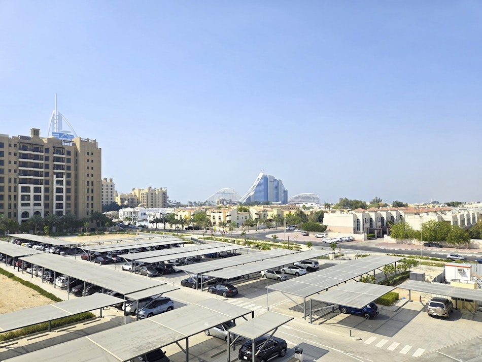 Brand New | 2BR with Maids | Corner | Burj View