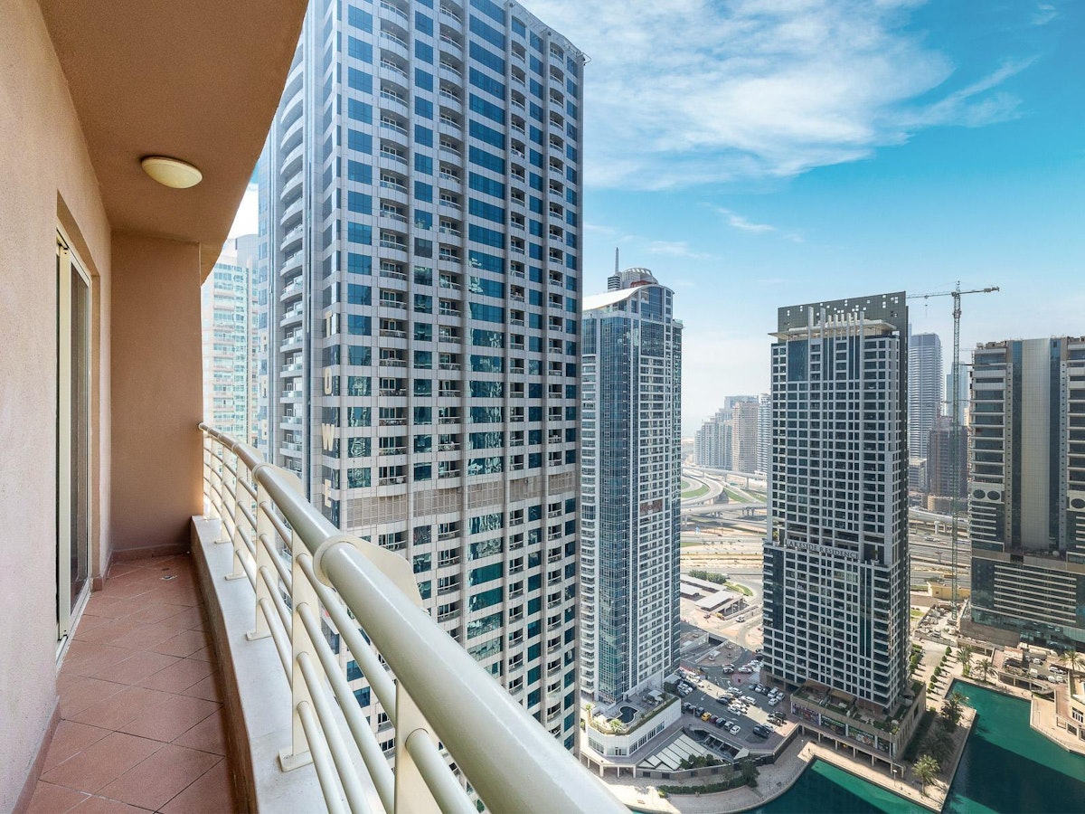 Lake View | 1 Month Free | High floor |Upgraded
