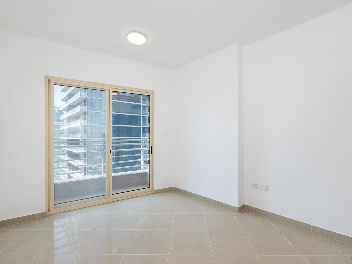 Lake View | 1 Month Free | High floor |Upgraded