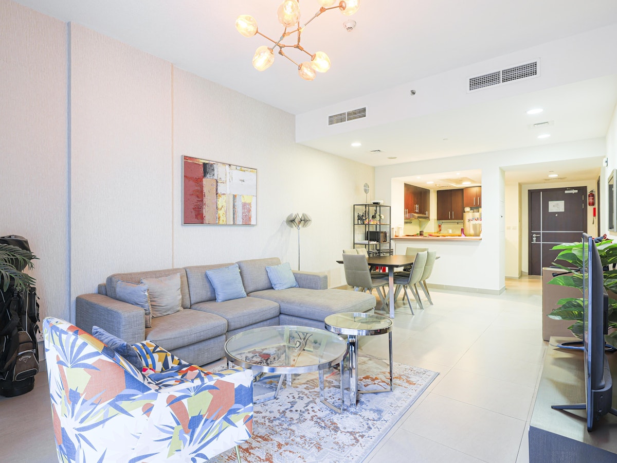 Ready to Move | Spacious 2 Bedroom | Pool View