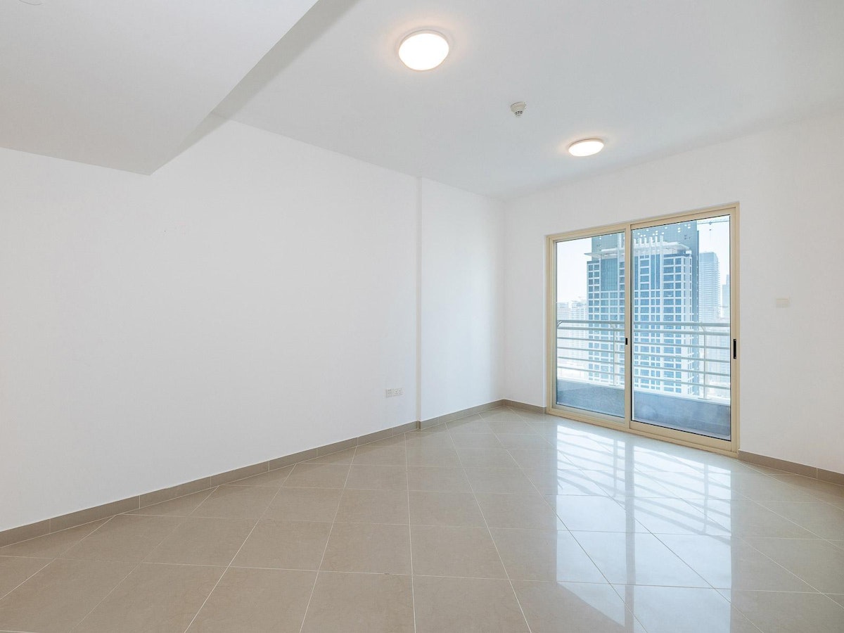 Lake View | 1 Month Free | High floor |Upgraded