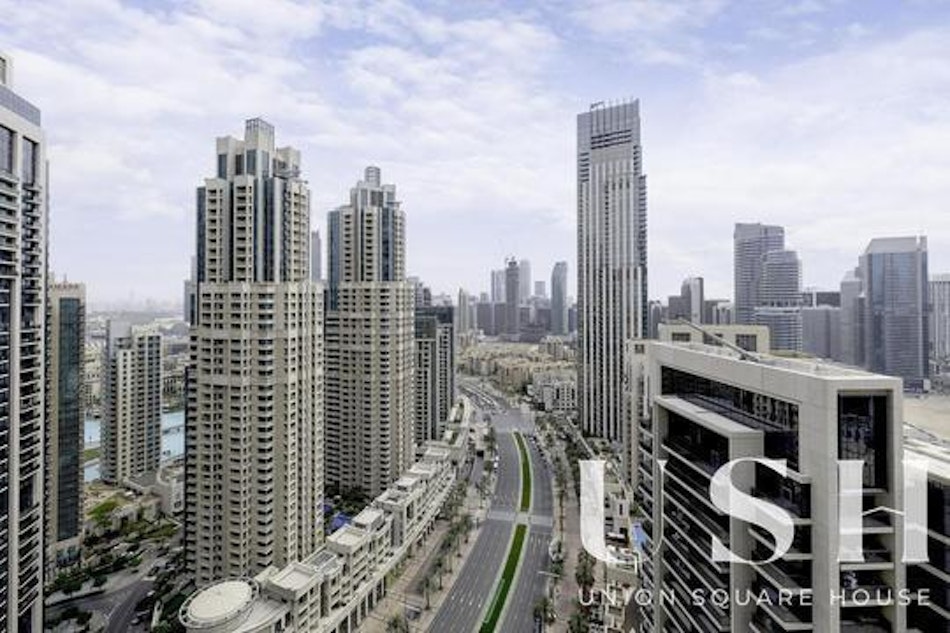 Geniune Listing | 3BR | Mid Floor | Rented | Burj