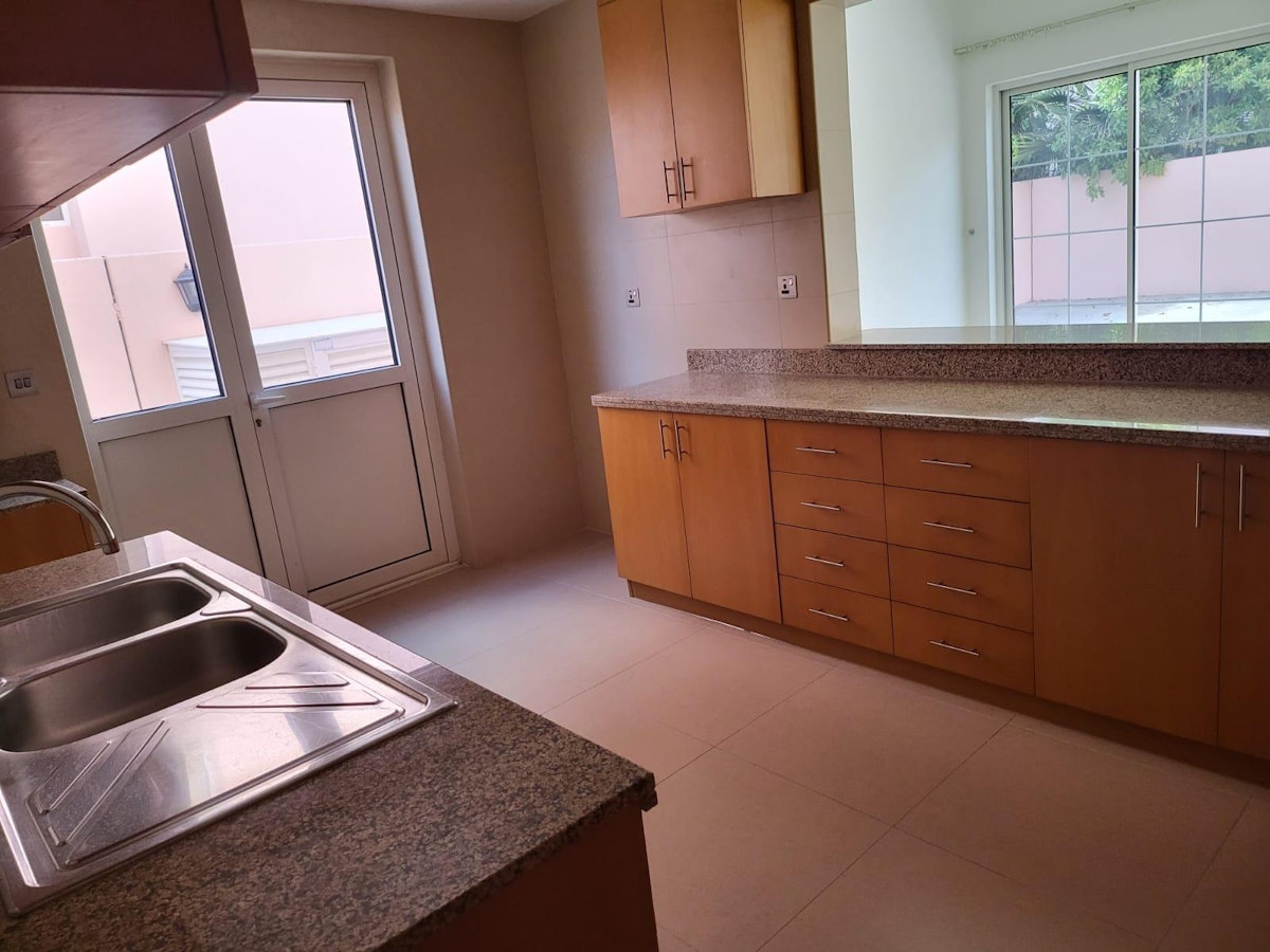 Spacious 4 BR + M | 1 Month free | Landscaping