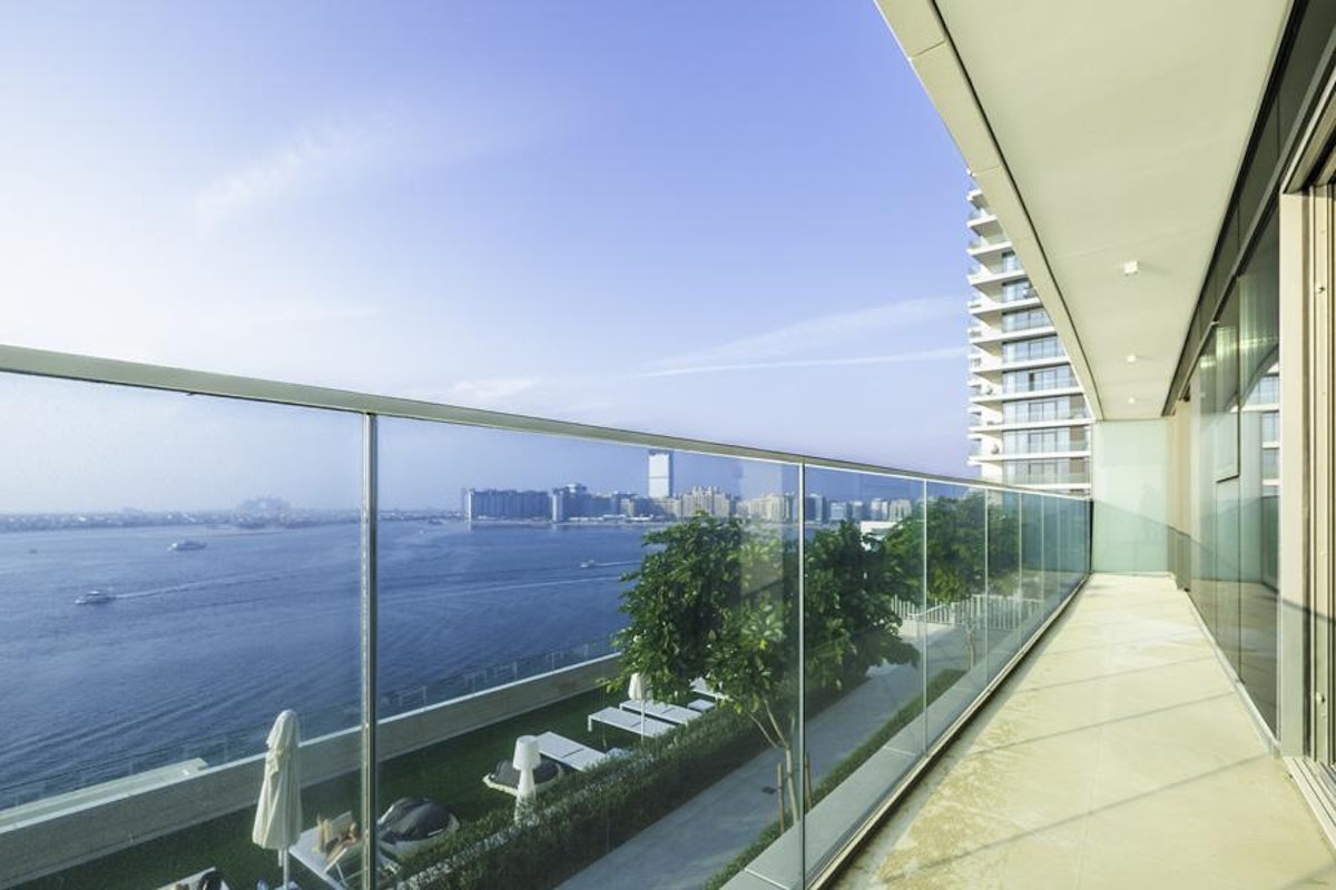 Spacious Layout |Beachfront Living |Marina Views