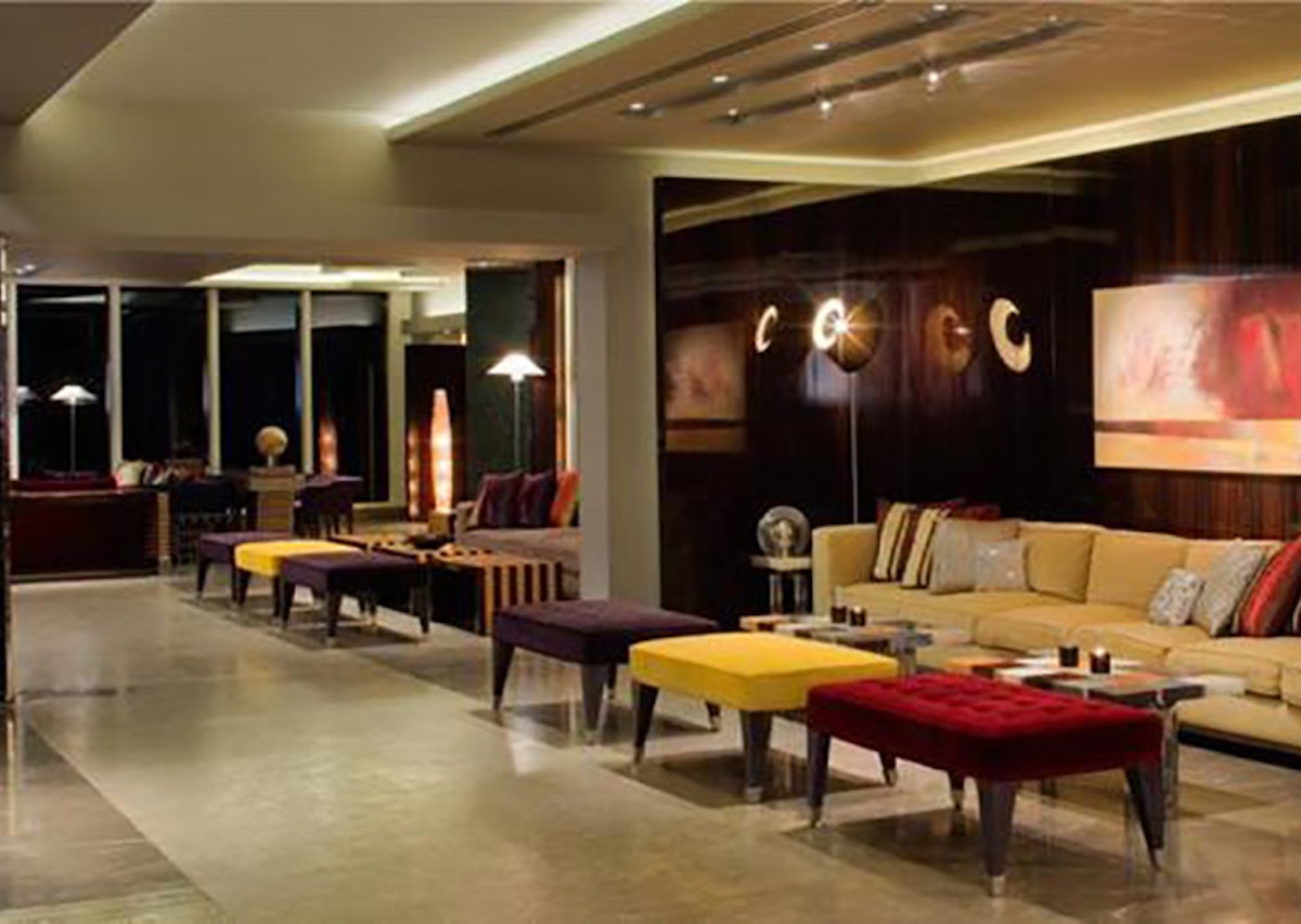 Fully Furnished & Upgraded Luxurious Penthouse