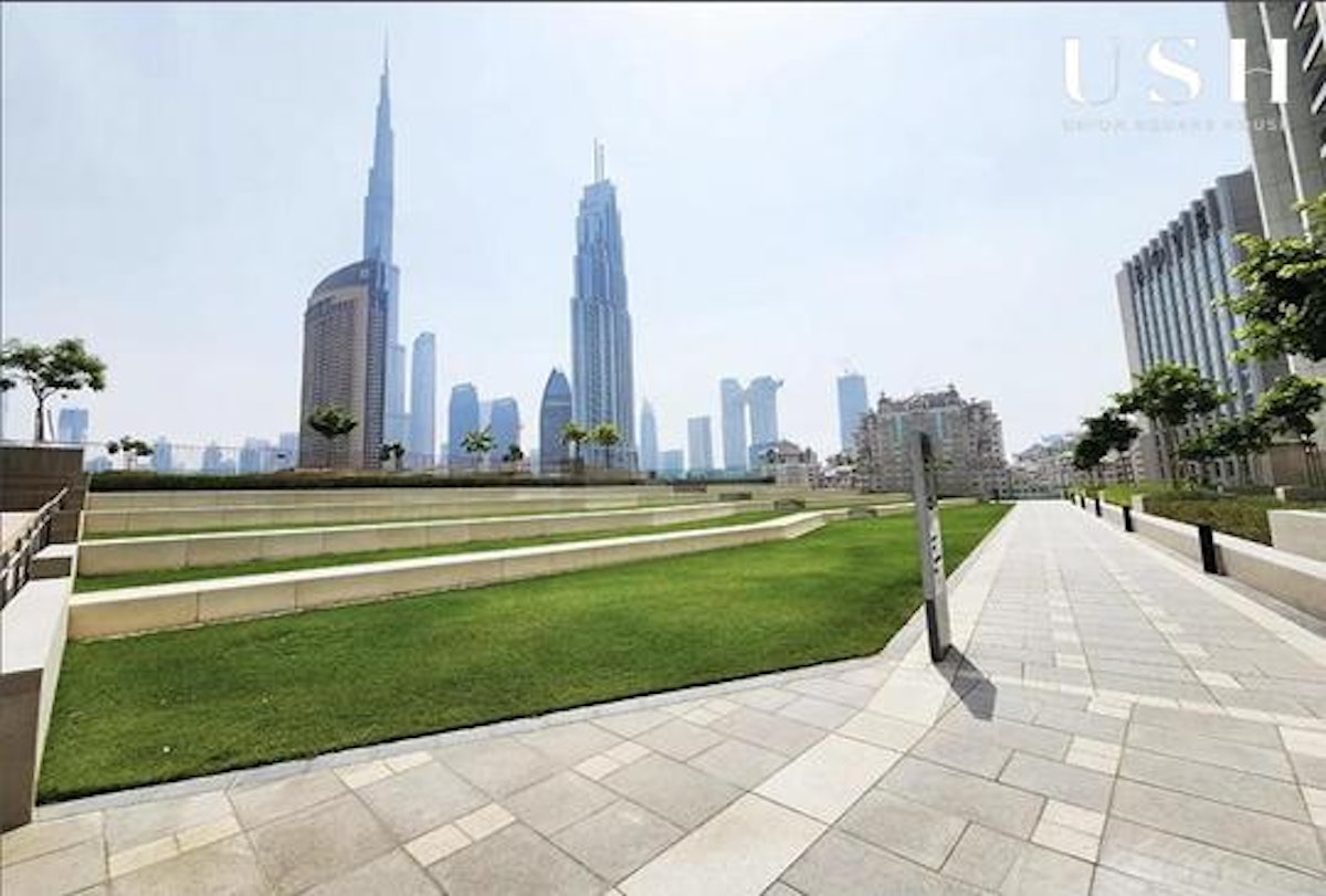 Luxury 3BR+M with Stunning Burj Khalifa View