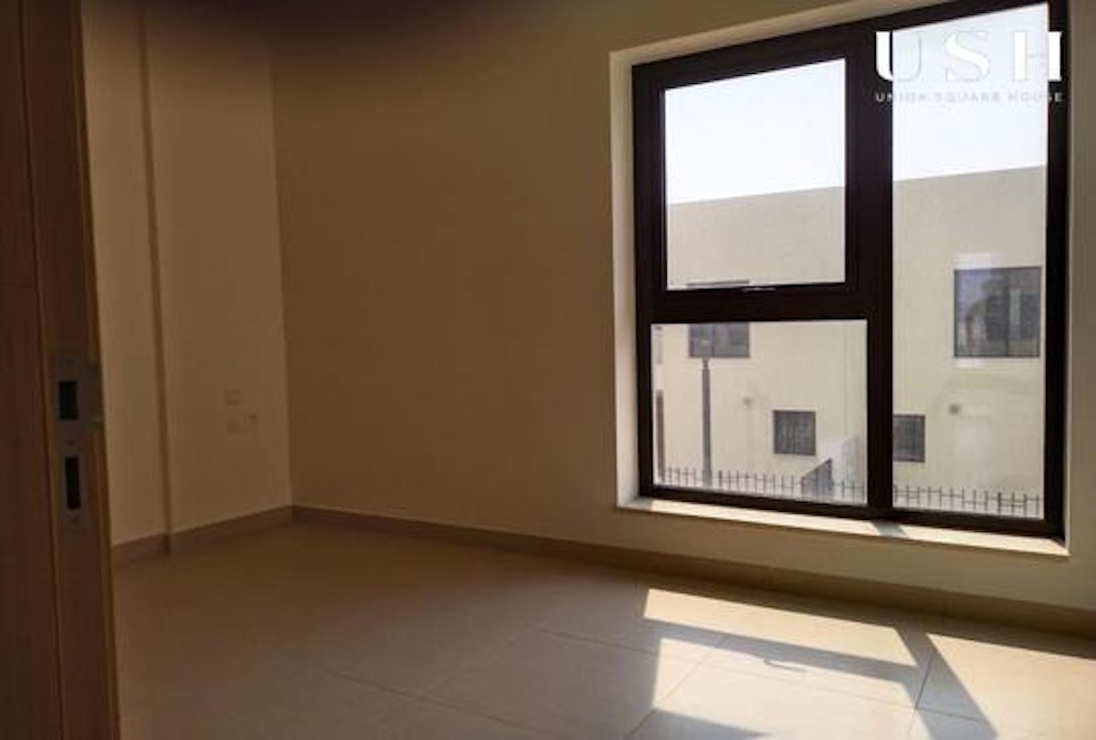 Vacant | Chiller Free | Huge 3 Bed Duplex + Maid