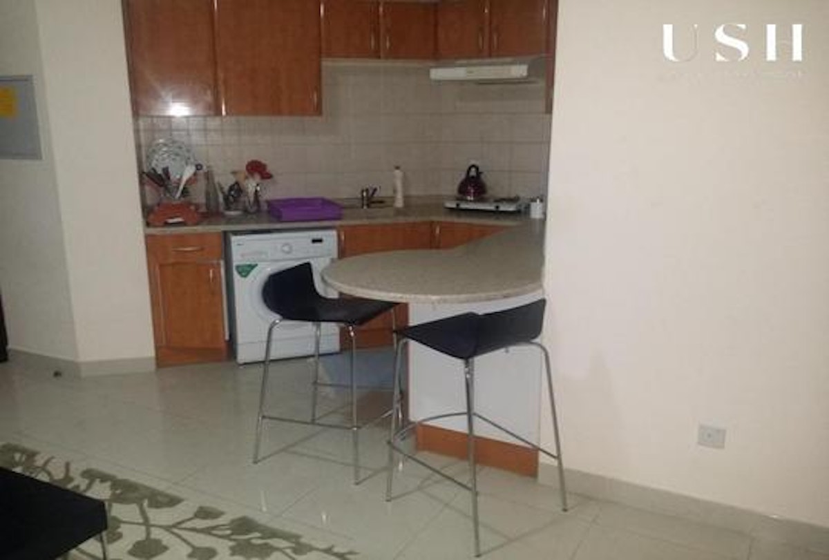 Furnished| High Floor| Close to Metro