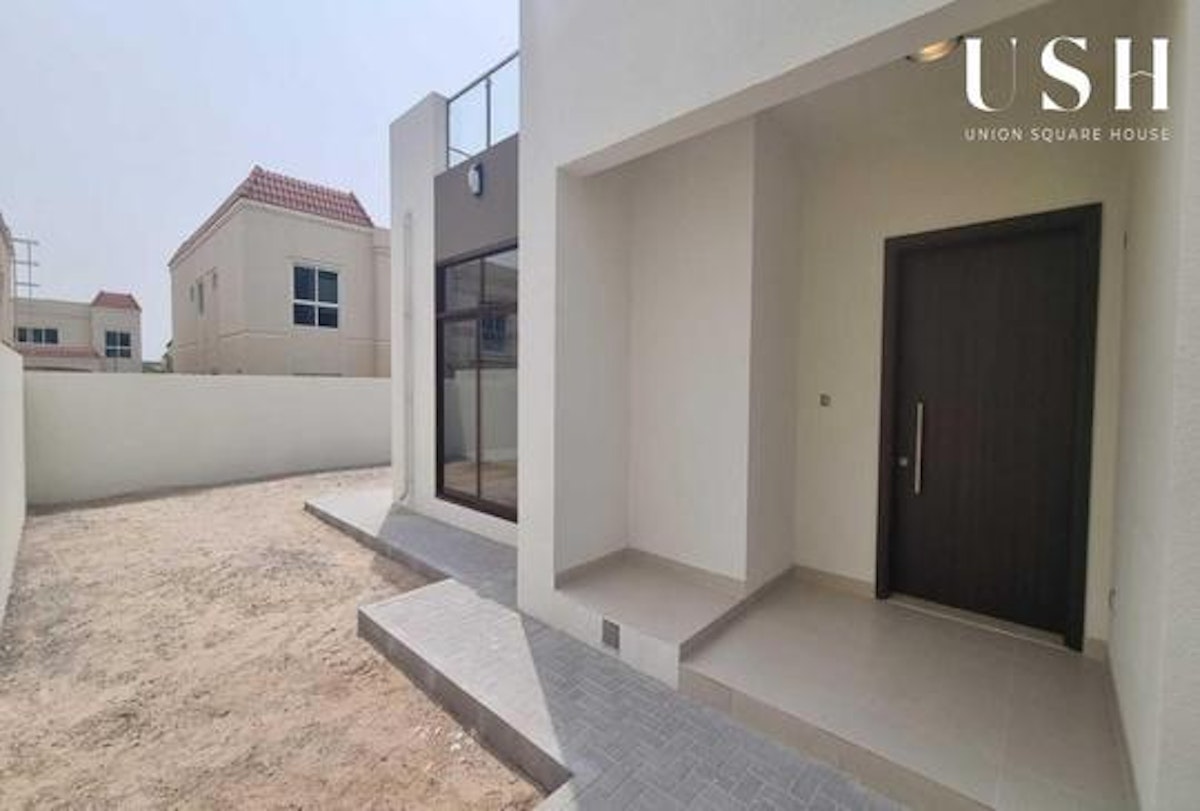 Spacious 4BR+M | Corner Unit | Gated Community