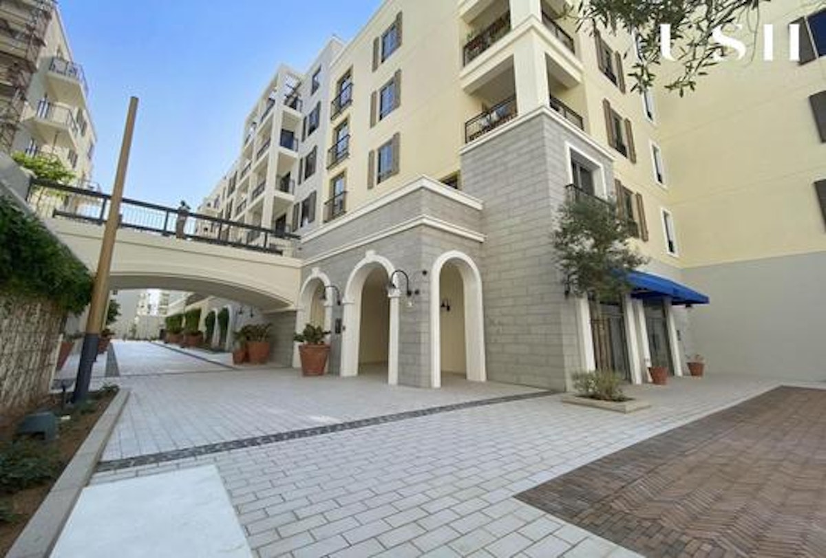 Exclusive | Ready to Move in | Fully Furnished