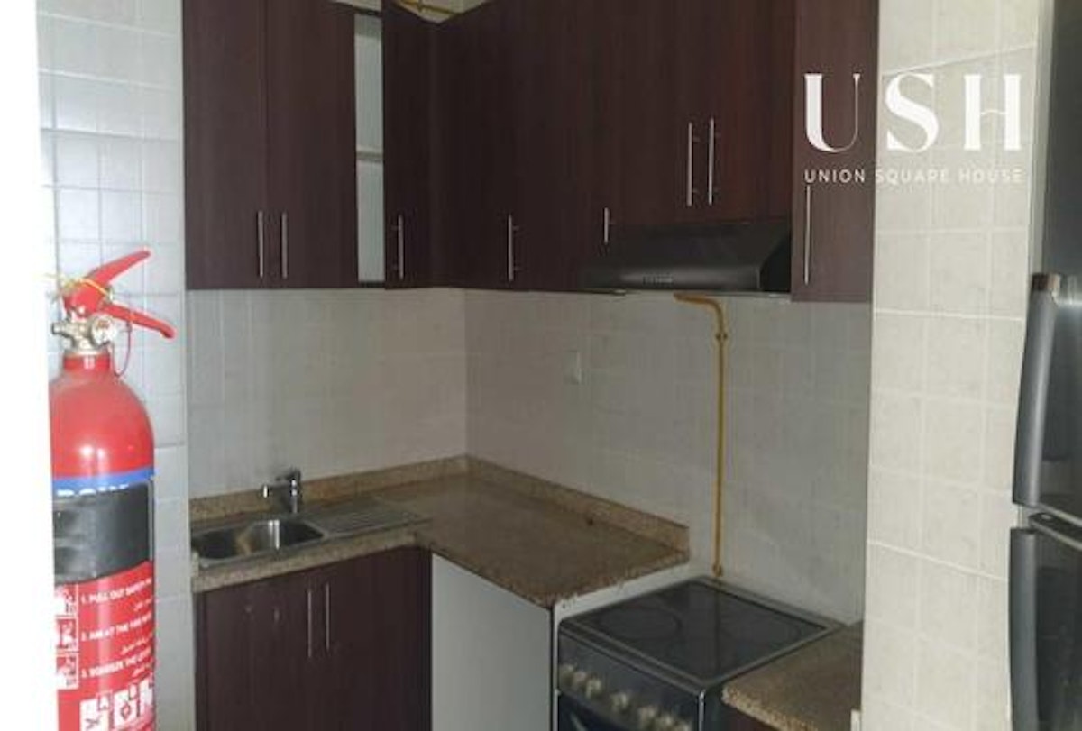 Spacious 1BR | Chiller free | Semi Furnished