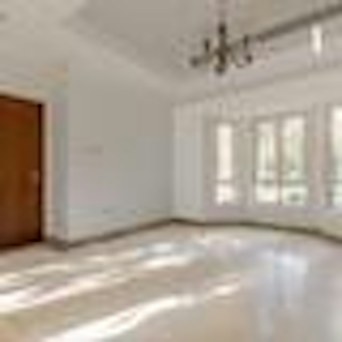 Lake views | Vacant | Multiple Villas Available